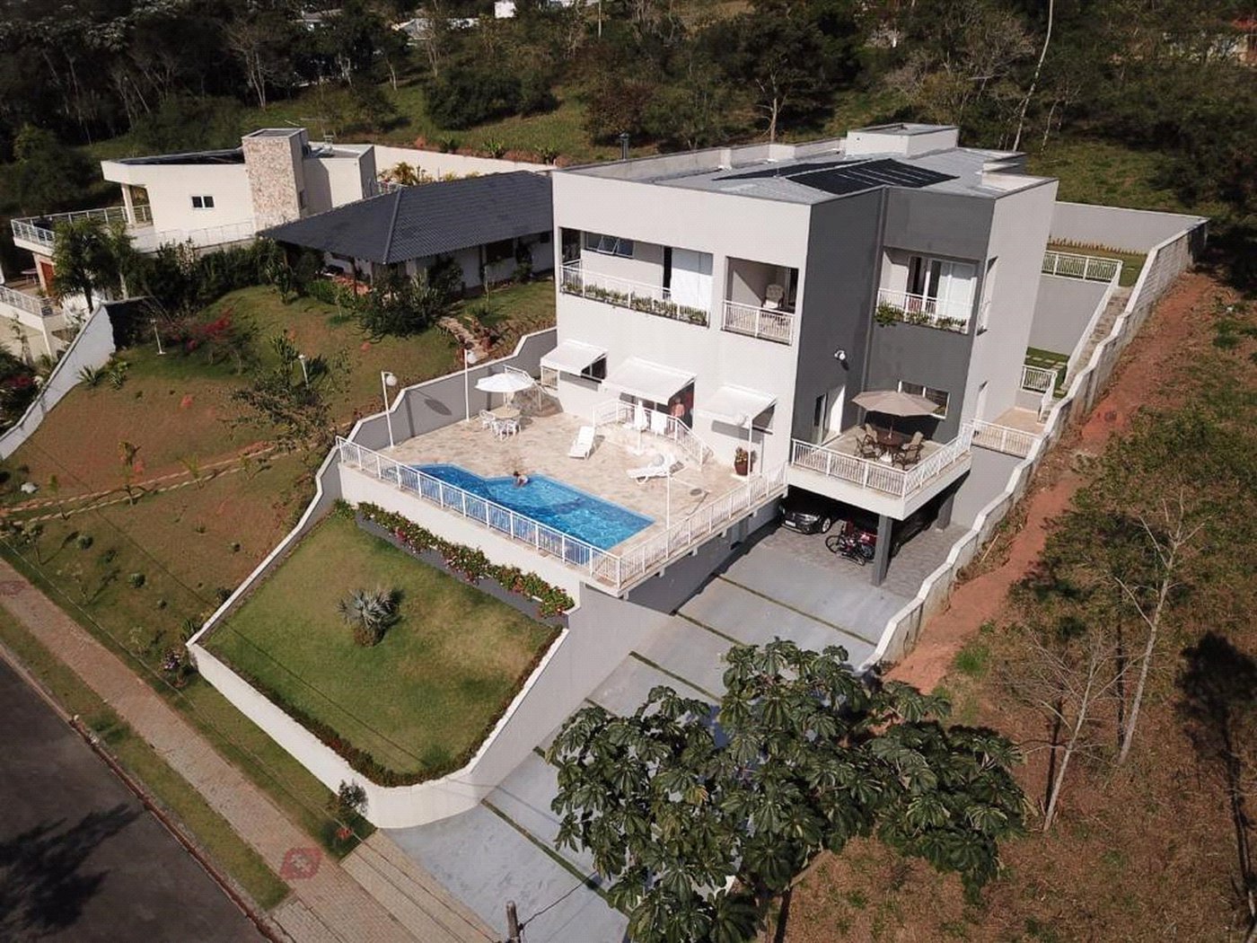 Casa à venda com 4 suítes no condomínio Reserva Ibirapitanga Ii, Santa Isabel - SP
