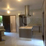 Casa à venda com 4 quartos, sendo 1 suíte,  em Vila Suissa, Mogi das Cruzes, SP