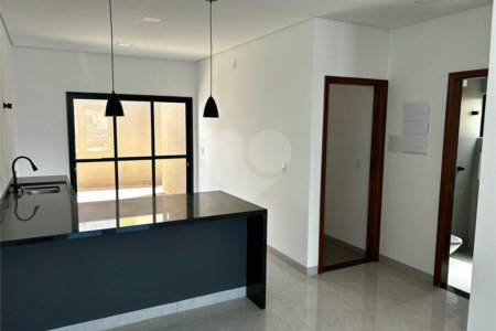 Casa à venda com 2 quartos, sendo 1 suíte,  no condomínio Residencial Marina, Itapetininga - SP