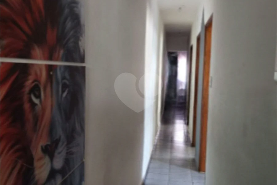 Sobrado à venda com 3 quartos em Vila Mangalot, São Paulo, SP