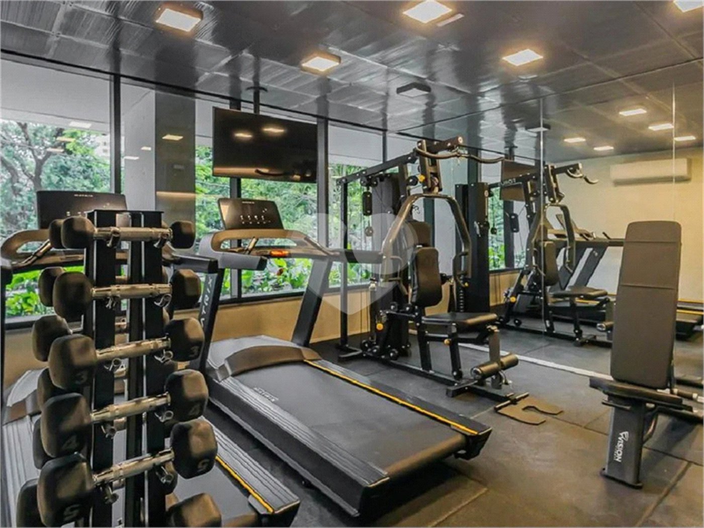 Apartamento à venda ou para alugar com 1 quarto em Pinheiros, São Paulo, SP
