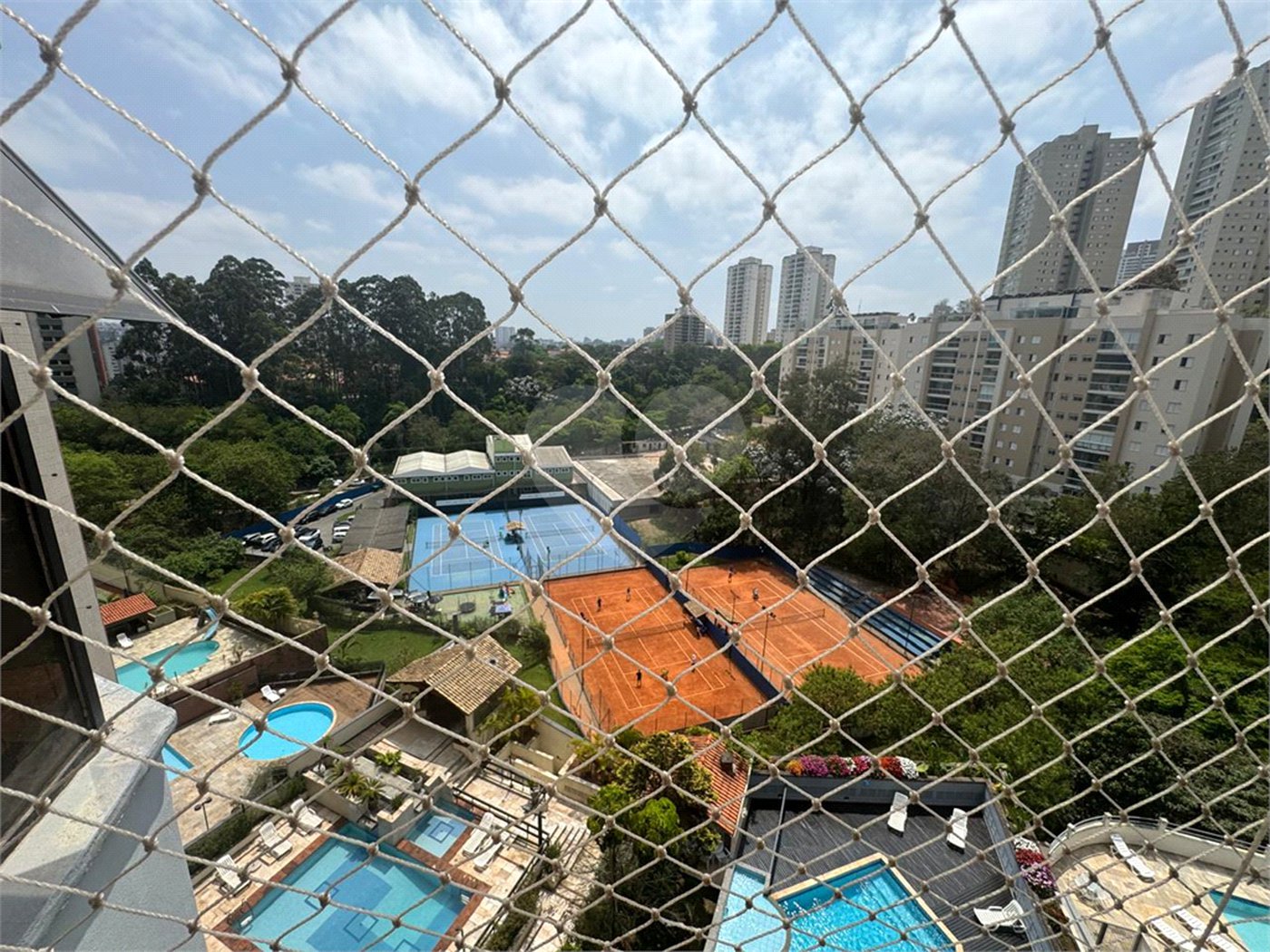 Apartamento à venda com 1 quarto em Vila Suzana, São Paulo, SP