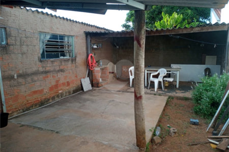 Casa térrea para venda, com 2 dormitórios.