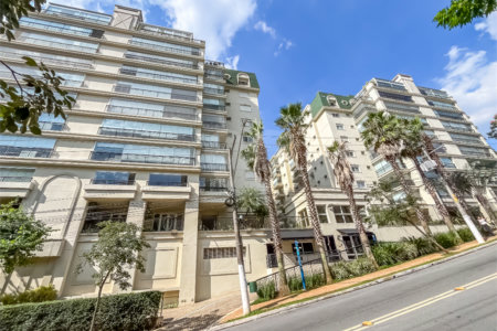 Apartamento à venda com 3 suítes em Alto da Boa Vista, São Paulo, SP