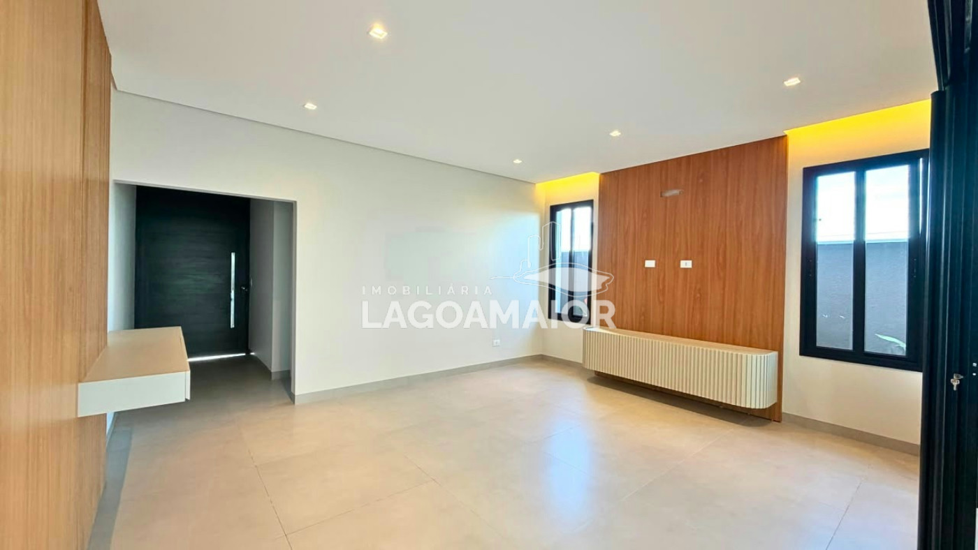 Casa à venda com 3 quartos, sendo 3 suítes, no condomínio Villa Dumont, Três Lagoas - MS