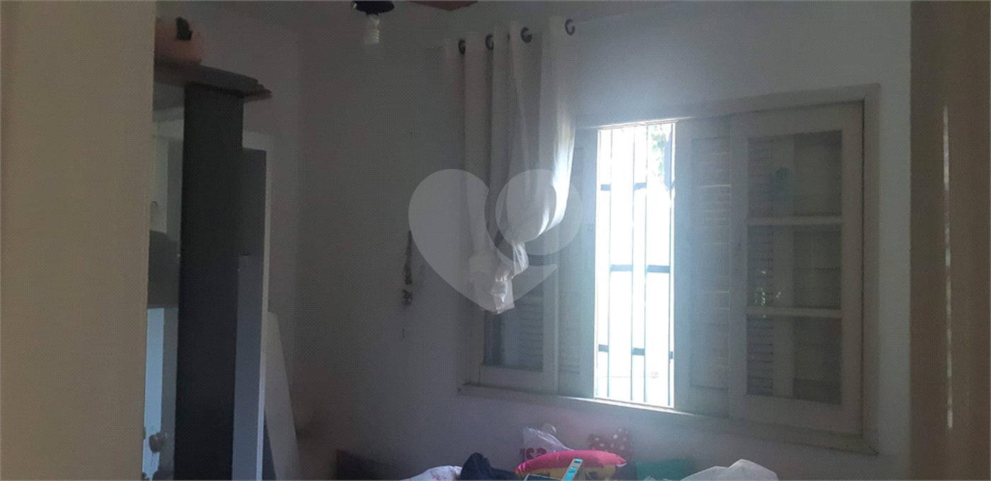 Sobrado à venda com 5 quartos, sendo 2 suítes, em Horto, São Paulo, SP
