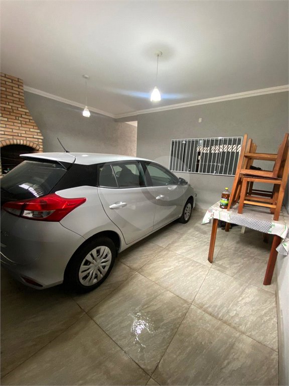 Casa à venda com 3 quartos, sendo 1 suíte, em Residencial Parque Laguna, Salto, SP