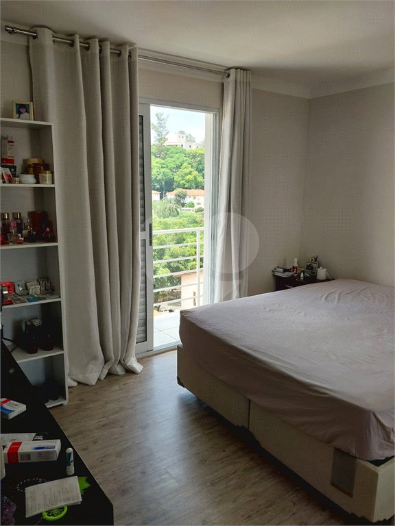 Casa à venda com 5 quartos, sendo 2 suítes,  em Jardim Bonfiglioli, São Paulo, SP