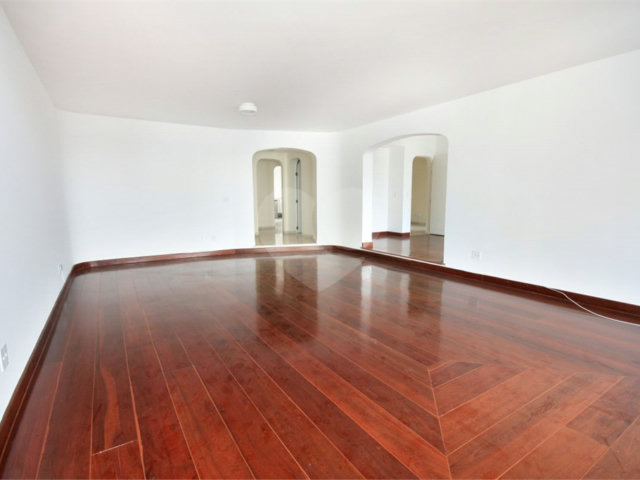 Apartamento à venda com 4 suítes em Jardim Marajoara, São Paulo, SP