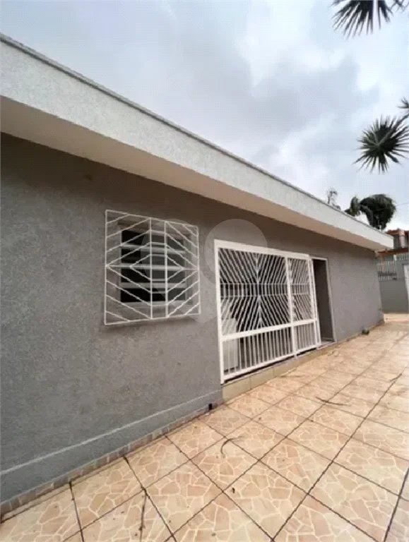 Casa à venda com 3 quartos em Jaraguá, São Paulo, SP