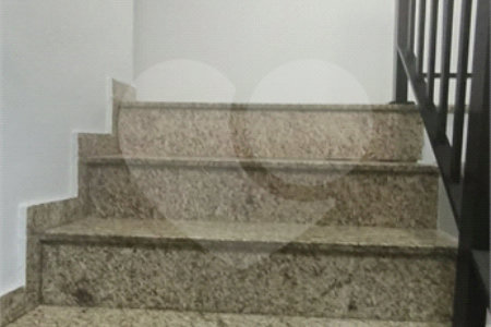 Casa à venda com 4 quartos, sendo 3 suítes, em Jardim Vila Galvão, Guarulhos, SP