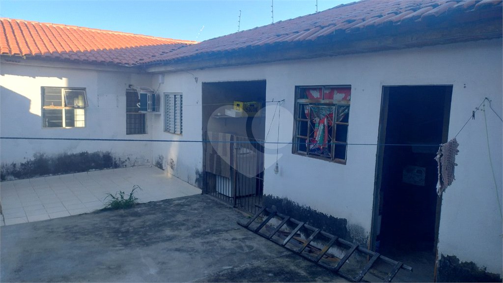 Casa à venda com 3 quartos em Jardim Saira, Sorocaba, SP