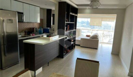 Apartamento à venda com 2 quartos, sendo 1 suíte,  em Vila Andrade, São Paulo, SP