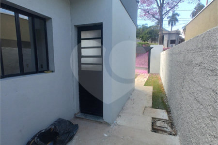 Casa à venda com 2 quartos, sendo 1 suíte, em Jardim Santo Antônio, Atibaia, SP