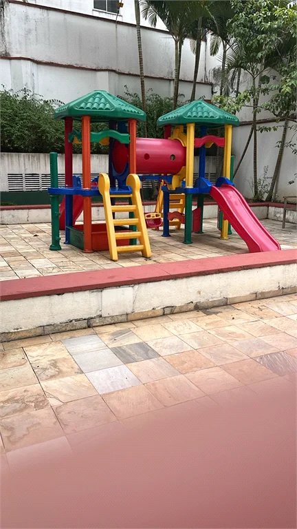 Apartamento à venda com 3 quartos, sendo 1 suíte, em Jardim das Acácias, São Paulo, SP