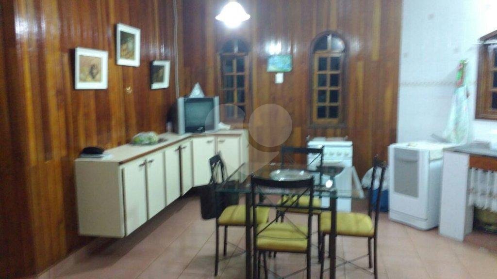 Casa Térrea à venda com 3 quartos, sendo 2 suítes, no Centro, Águas de Santa Bárbara, SP