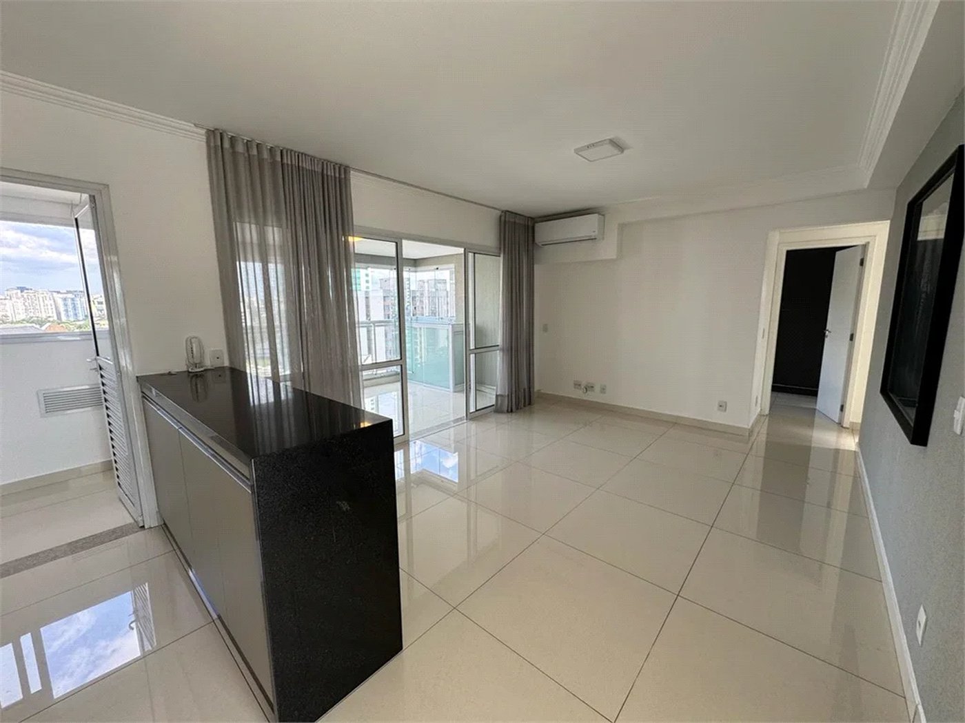 Apartamento à venda com 3 quartos, sendo 1 suíte, em Pinheiros, São Paulo, SP