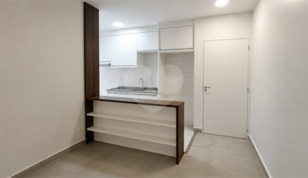 Apartamento à venda com 2 quartos em Estação, São Roque, SP