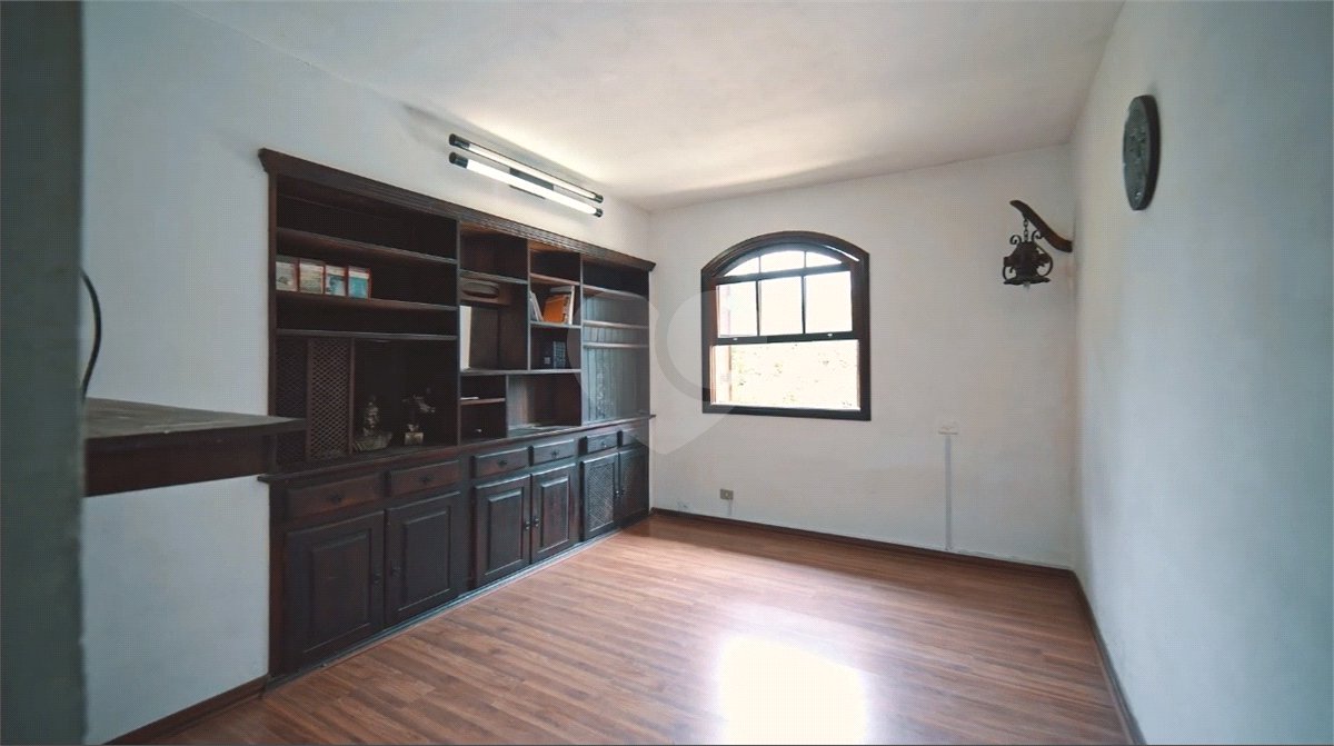 Terreno à venda com 6 quartos no condomínio Quinta dos Lagos, Cotia - SP