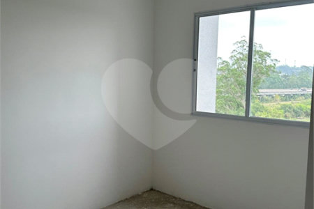 Casa à venda ou para alugar com 2 quartos no condomínio Residencial Caxangá 2, Suzano - SP