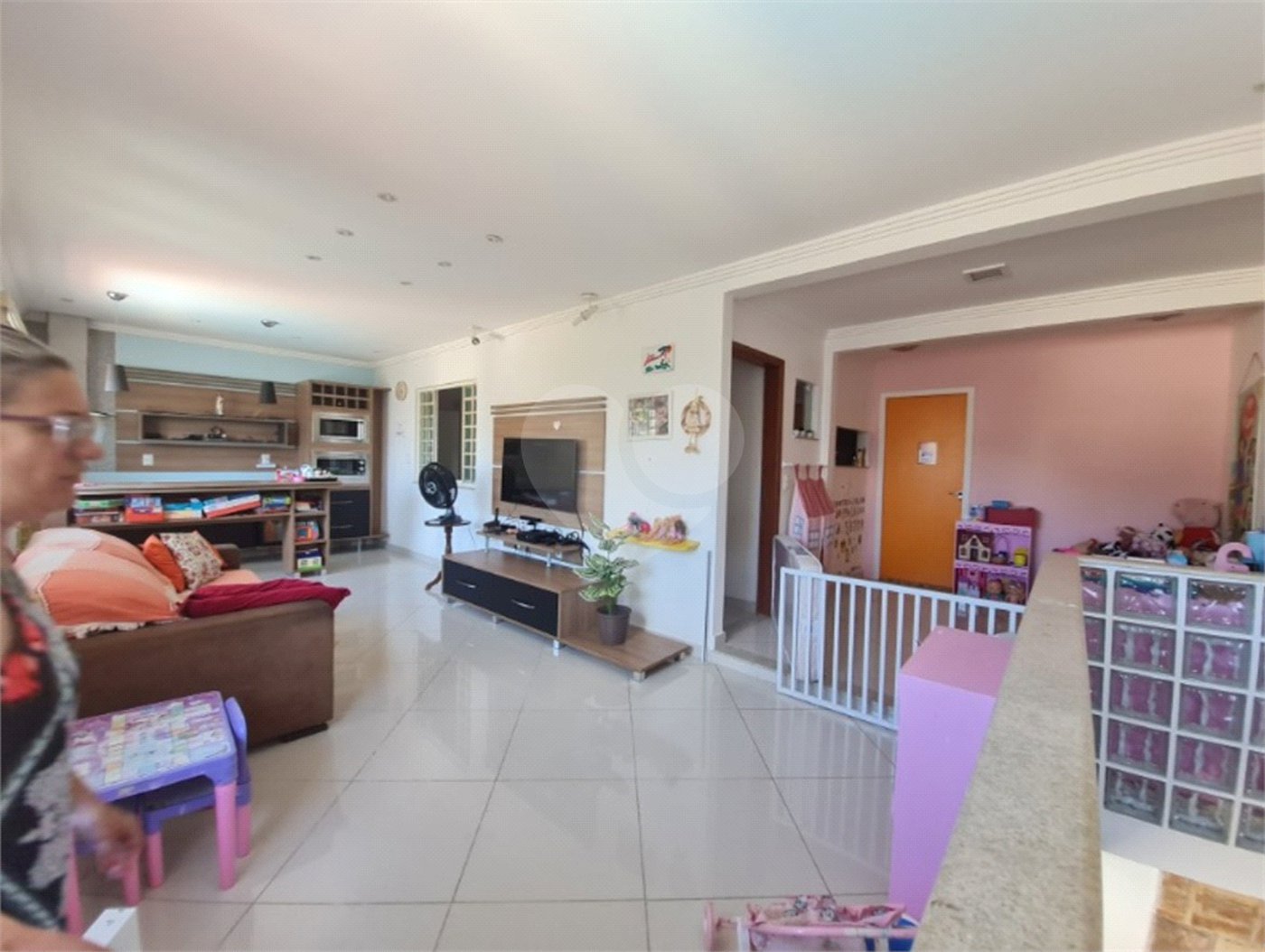 Casa à venda com 4 quartos, sendo 1 suíte, em Campo Grande, Rio de Janeiro, RJ