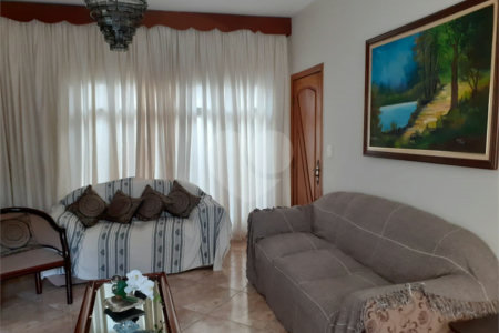 Sobrado à venda com 3 quartos, sendo 1 suíte, em Brooklin, São Paulo, SP