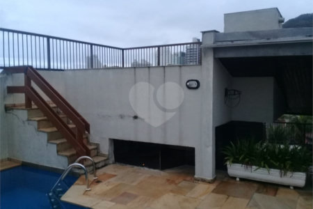 Triplex à venda ou para alugar com 4 suítes em Enseada, Guarujá, SP
