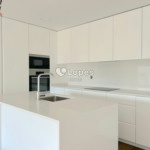 Apartamento T2 à venda em Águas Santas, Maia, Portugal – Varanda e garagem
