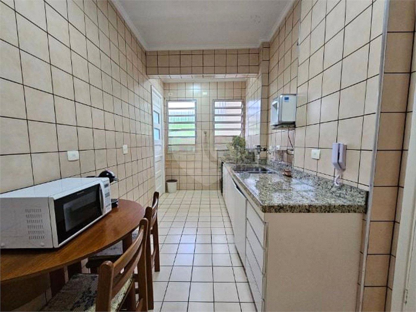 Apartamento à venda com 4 quartos em Pitangueiras, Guarujá, SP