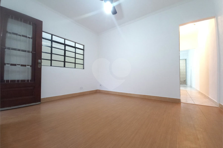 Casa Térrea à venda com 2 quartos em Vila Gustavo, São Paulo, SP