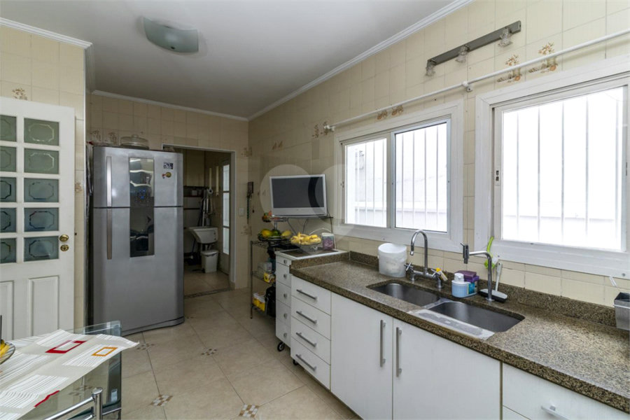 Sobrado à venda com 4 quartos, sendo 2 suítes, em Tucuruvi, São Paulo, SP