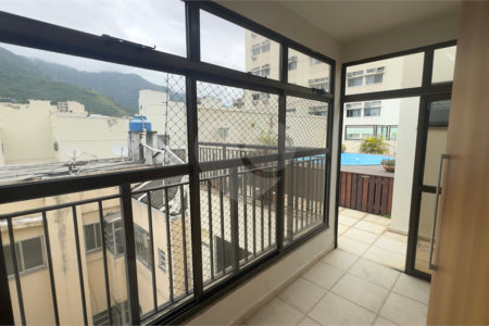 Cobertura à venda com 3 quartos, sendo 1 suíte,  em Tijuca, Rio de Janeiro, RJ