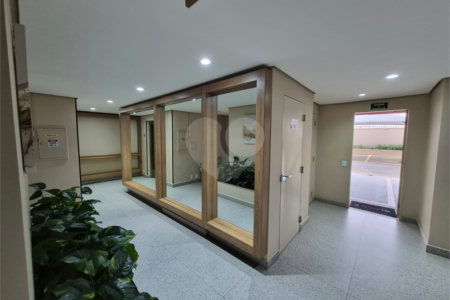 Apartamento à venda com 2 quartos em Vila Isa, São Paulo, SP