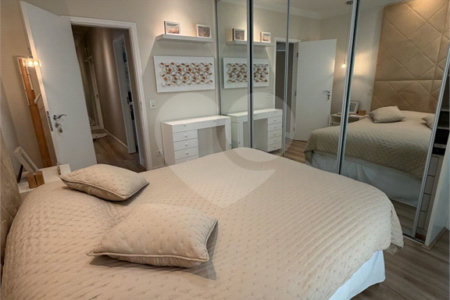 Triplex à venda com 4 suítes em Santa Teresinha, São Paulo, SP