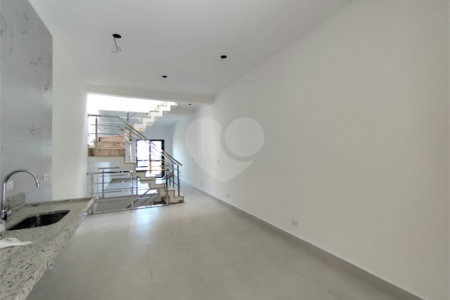 Sobrado à venda com 3 quartos, sendo 1 suíte, em Santa Teresinha, São Paulo, SP