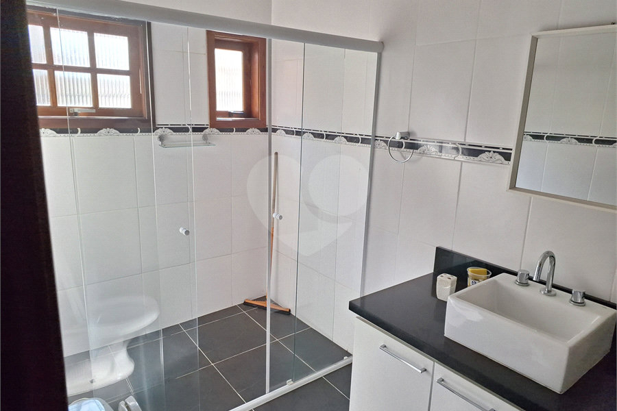 Sobrado à venda com 5 quartos, sendo 1 suíte,  em Santana, São Paulo, SP