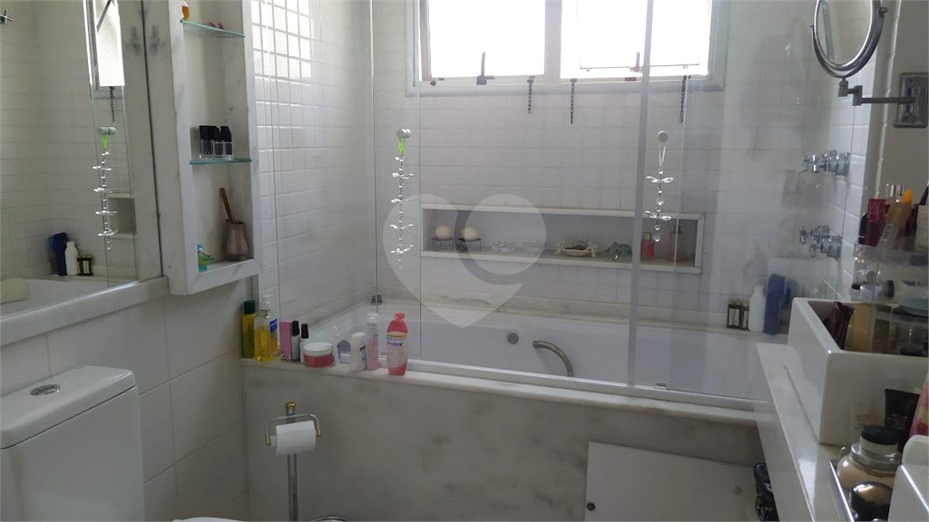 Apartamento à venda com 3 suítes em Jardim Londrina, São Paulo, SP