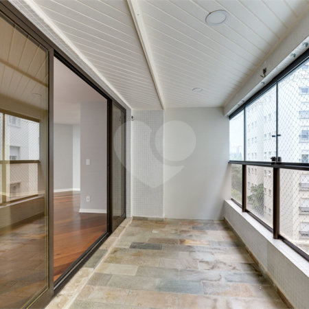 Apartamento à venda com 3 suítes em Granja Julieta, São Paulo, SP