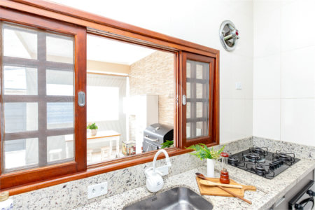 Casa à venda com 5 quartos, sendo 1 suíte, em Jardim Caravelas, São Paulo, SP