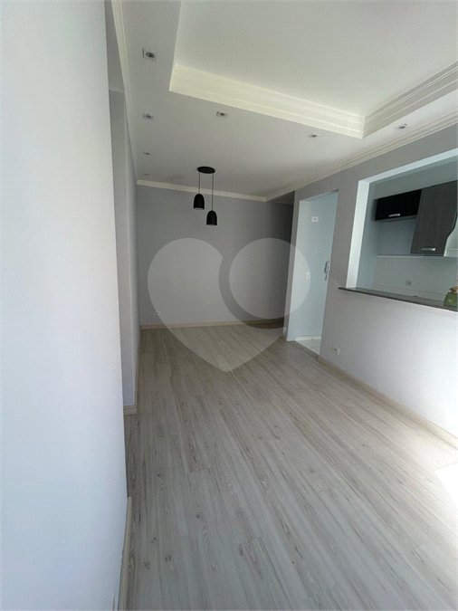 Apartamento à venda ou para alugar com 3 quartos, sendo 1 suíte,  em Vila Mogilar, Mogi das Cruzes, SP