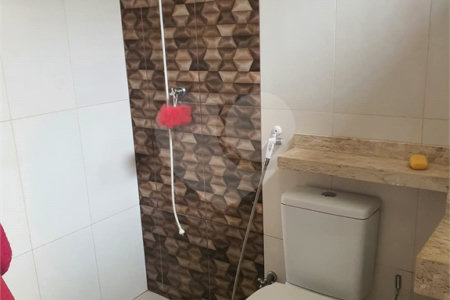 Casa à venda com 3 quartos, sendo 1 suíte, no Centro, Araraquara, SP