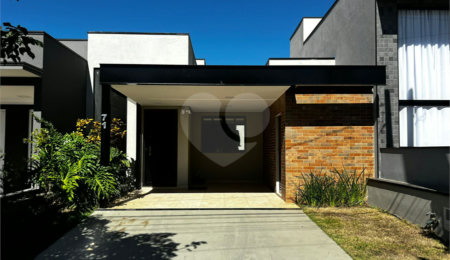 Casa à venda com 3 quartos, sendo 1 suíte,  no condomínio Village Moutonnée, Salto - SP