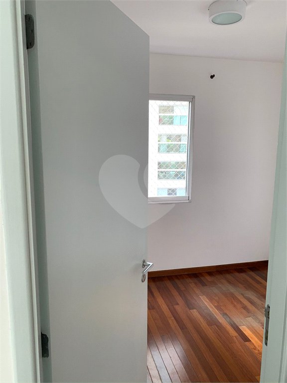 Apartamento à venda com 2 quartos, sendo 1 suíte, em Vila Mariana, São Paulo, SP