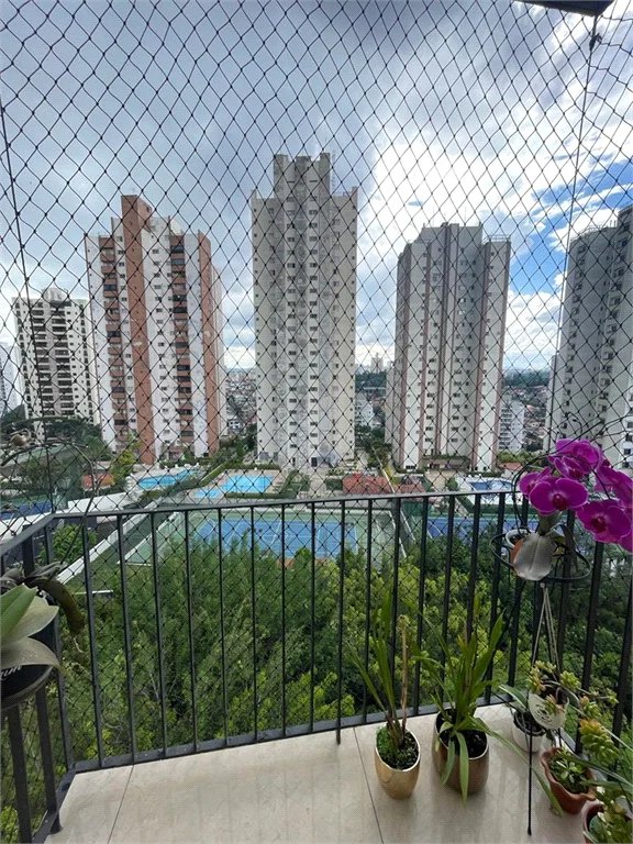 Apartamento à venda com 2 quartos, sendo 1 suíte, em Jardim Londrina, São Paulo, SP