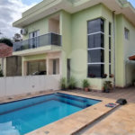 Casa à venda com 3 quartos, sendo 1 suíte, no condomínio Chácaras do Lago, Vinhedo - SP