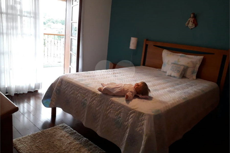 Sobrado à venda com 4 quartos, sendo 1 suíte, em Tremembé, São Paulo, SP