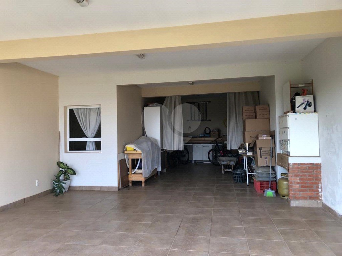 Casa à venda com 5 quartos, sendo 2 suítes, no condomínio Terras de Santa Izabel, Salto - SP