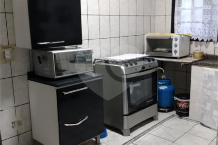 Sobrado à venda com 3 quartos, sendo 1 suíte,  em Jardim Camila, Mogi das Cruzes, SP