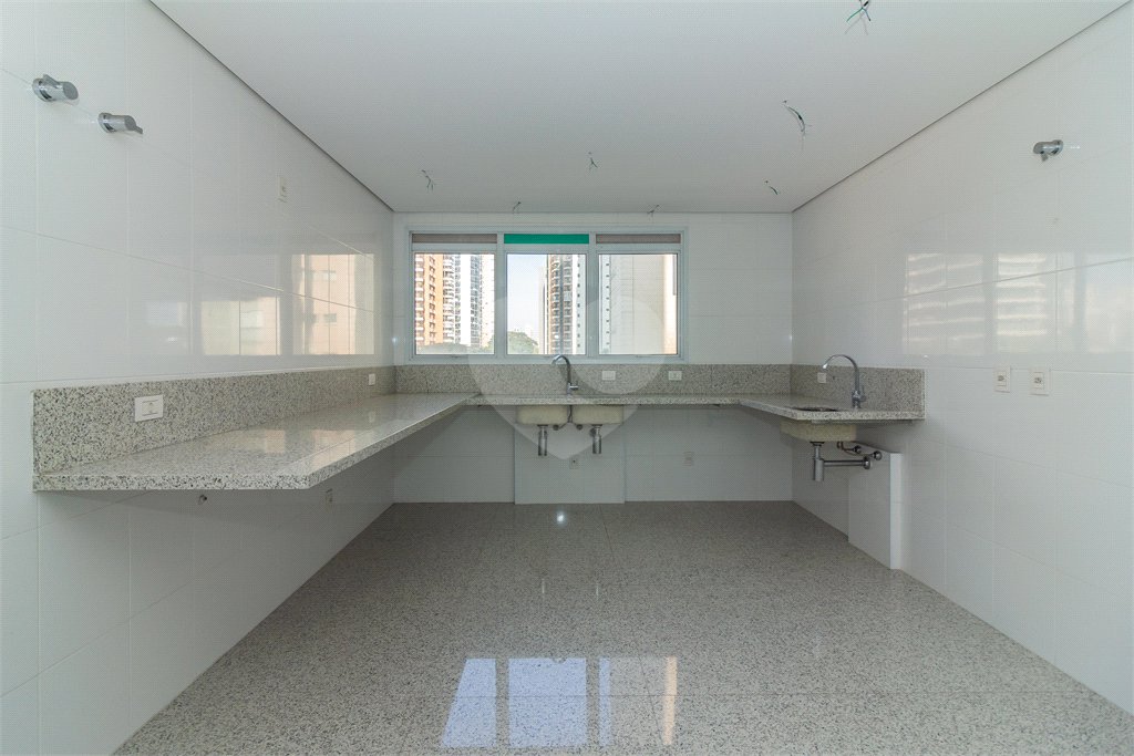 Apartamento à venda com 4 suítes em Ibirapuera, São Paulo, SP