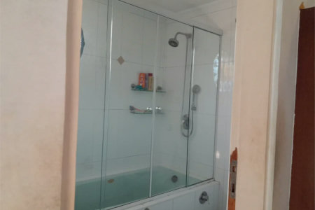 Sobrado à venda com 6 quartos, sendo 3 suítes,  em Rolinópolis, São Paulo, SP